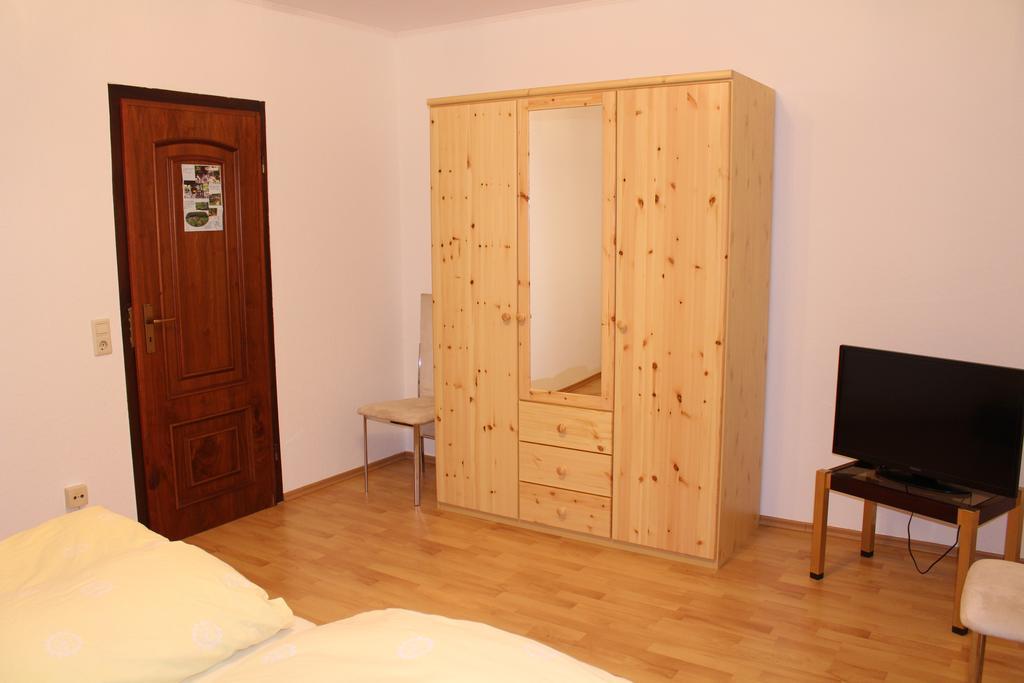 Pension Tannenhof Mettlach Room photo